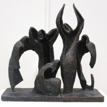 В Областной научной библиотеке открылась выставка скульптур Игоря Черноглазова «В отражении»